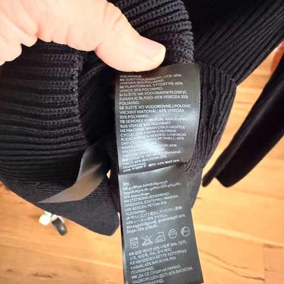 H&M Black Ribbed Sweater - Picture 8 of 8